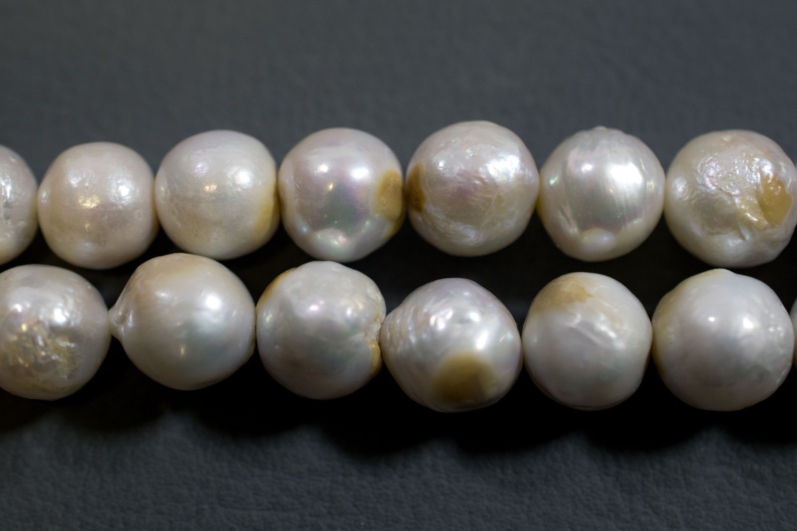 Süßwasserperlen Strang Weiß mit hohem Lüster in 12 mm